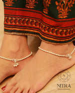 Load image into Gallery viewer, Silver MC SPIRAL Light Weight Anklet
